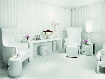 Hotel Theodore4