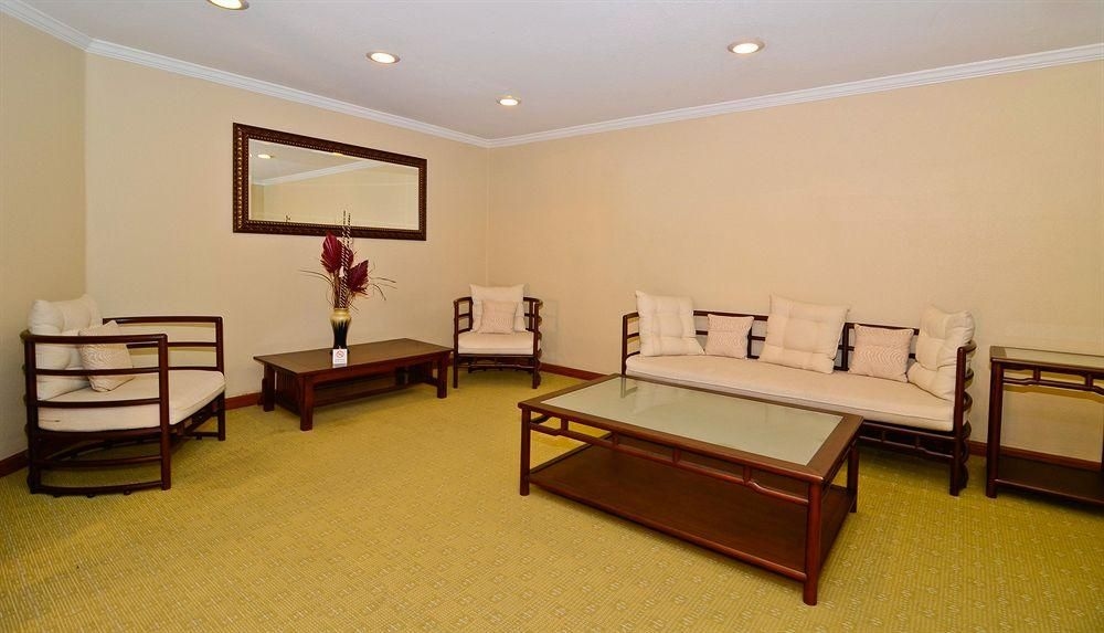 Best Western Newport Mesa Hotel3