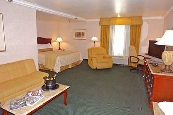 Best Western Newport Mesa Hotel1