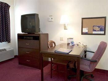 Candlewood Suites Boston-braintree0