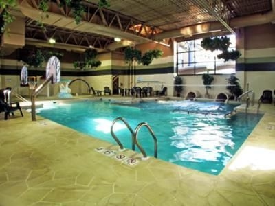 Ramada Waupaca3