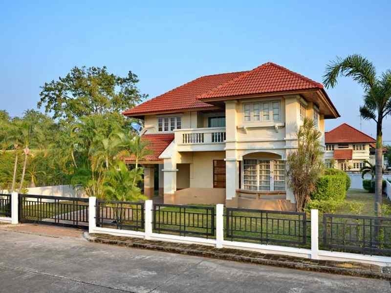 รอยัล สามมุข วิลล่า (Royal Sammuk Villa)1