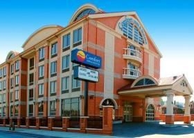 Comfort Inn & Suites Airport1