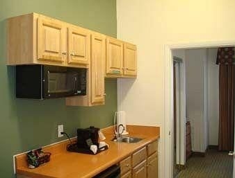 Hawthorn Suites by Wyndham Savannah Airport4