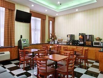 Ramada Long Island City4