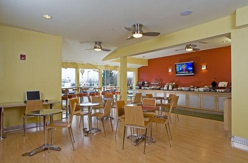 Best Western Plus Navigator Inn and Suites2