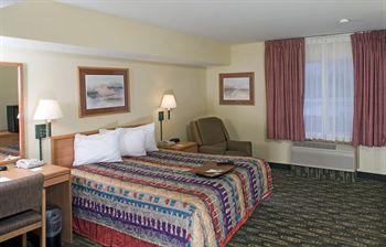 Best Western Plus Navigator Inn and Suites4