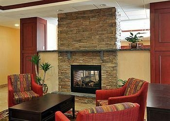 Comfort Inn & Suites2