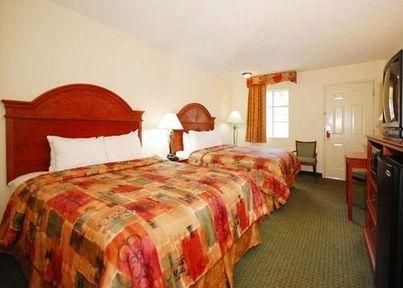 Econo Lodge Russellville3