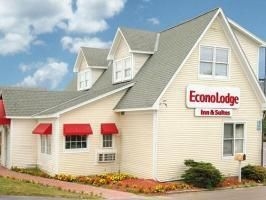 Econo Lodge Inn & Suites0