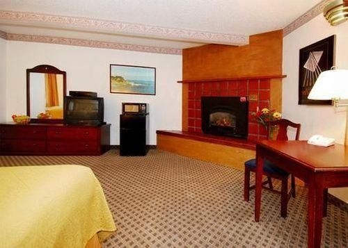 Quality Inn Downtown1