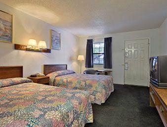 Days Inn Bastrop3