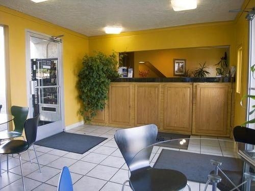 Best Western Ramona Inn0