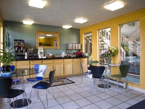 Best Western Ramona Inn4