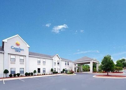 Comfort Inn Clinton0