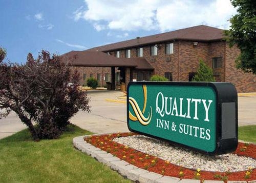 Quality Inn & Suites0