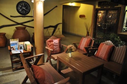 โรงแรมเรือนไทย (Ruean Thai Hotel)4