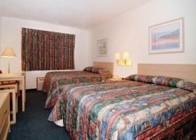 Econo Lodge  Inn & Suites3