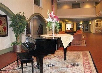 Clarion Inn and Conference Center0