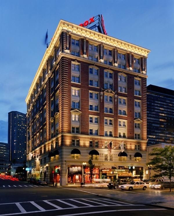 Lenox Hotel0