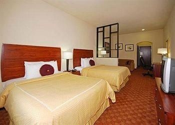 Comfort Suites Webster hotel near Johnson Space Center2