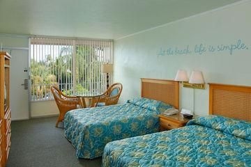 Outrigger Beach Resort0