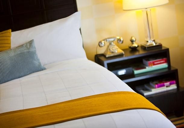 Renaissance Woodbridge Hotel3