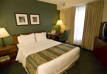 Residence Inn By Marriott Houston Greenspoint2