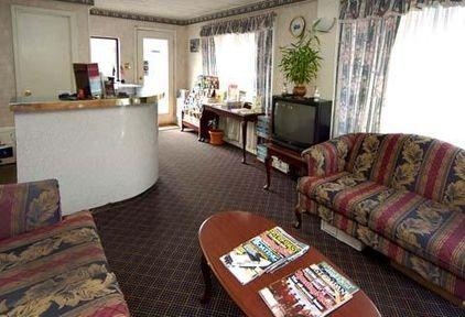 Rodeway Inn & Suites Williamsburg2