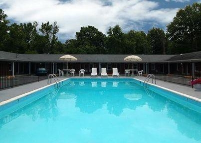 Rodeway Inn & Suites Williamsburg4