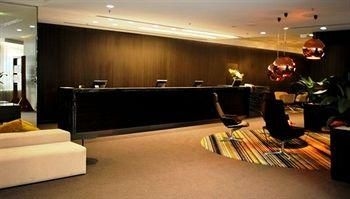 Holiday Inn Brisbane1