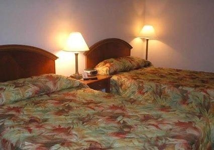 Rodeway Inn3
