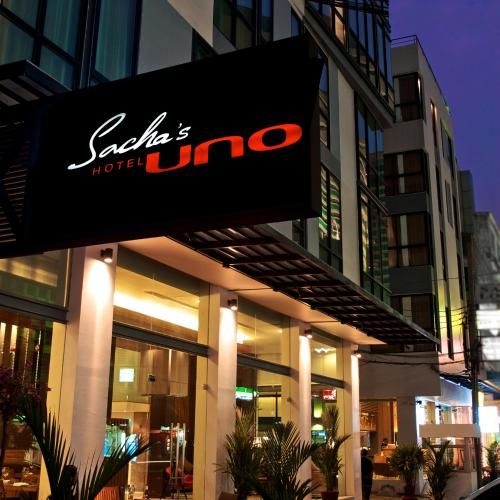 โรงแรมซาช่า อูโน่ (Sacha's Hotel Uno)1