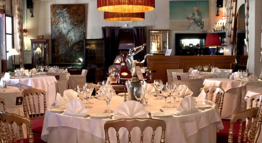 Auberge du Cheval Blanc Hotel1