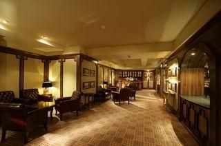 Buswells Hotel1