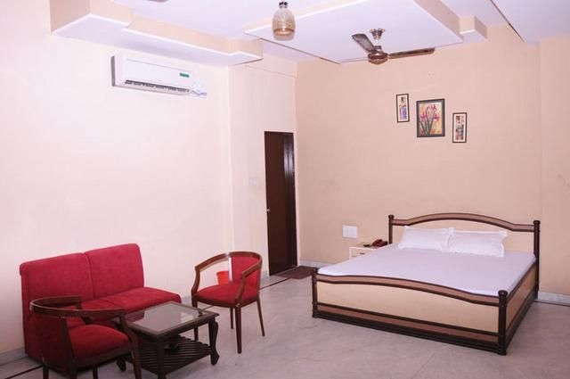 Hotel Mansarovar Palace4