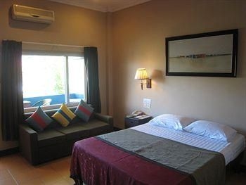 Billabong Hotel2