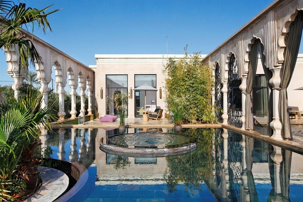 Palais Namaskar0
