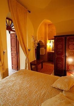 Riad Lena2