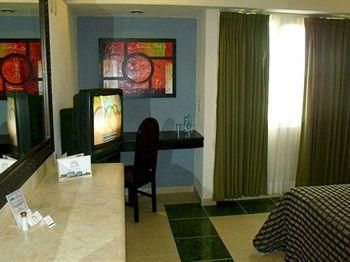 Hotel Real Del Sol Guadalajara0