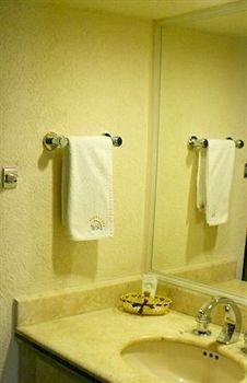 Hotel Real Del Sol Guadalajara1