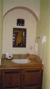 La Casa del Laurel0