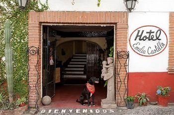 Hotel Emilia Castillo0