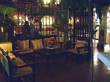 Hotel Emilia Castillo1