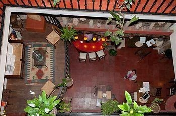 Hotel Emilia Castillo2