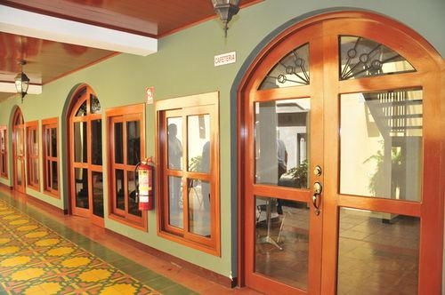 BEST WESTERN LAS MERCEDES LEON4