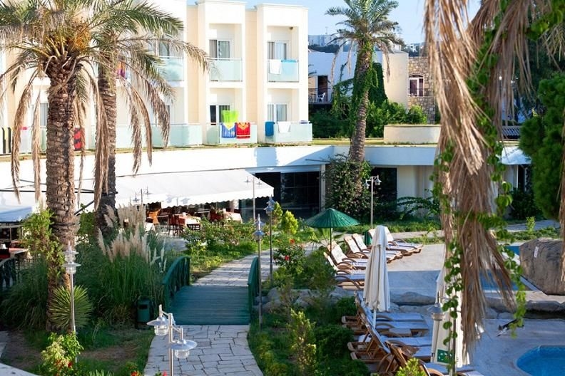 Royal Palm Beach Hotel4
