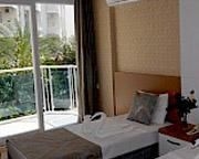 Blue Fish Hotel4