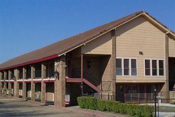 Parkway Inn Arlington0