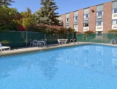 Comfort Inn & Suites Airport - Wolf Road3